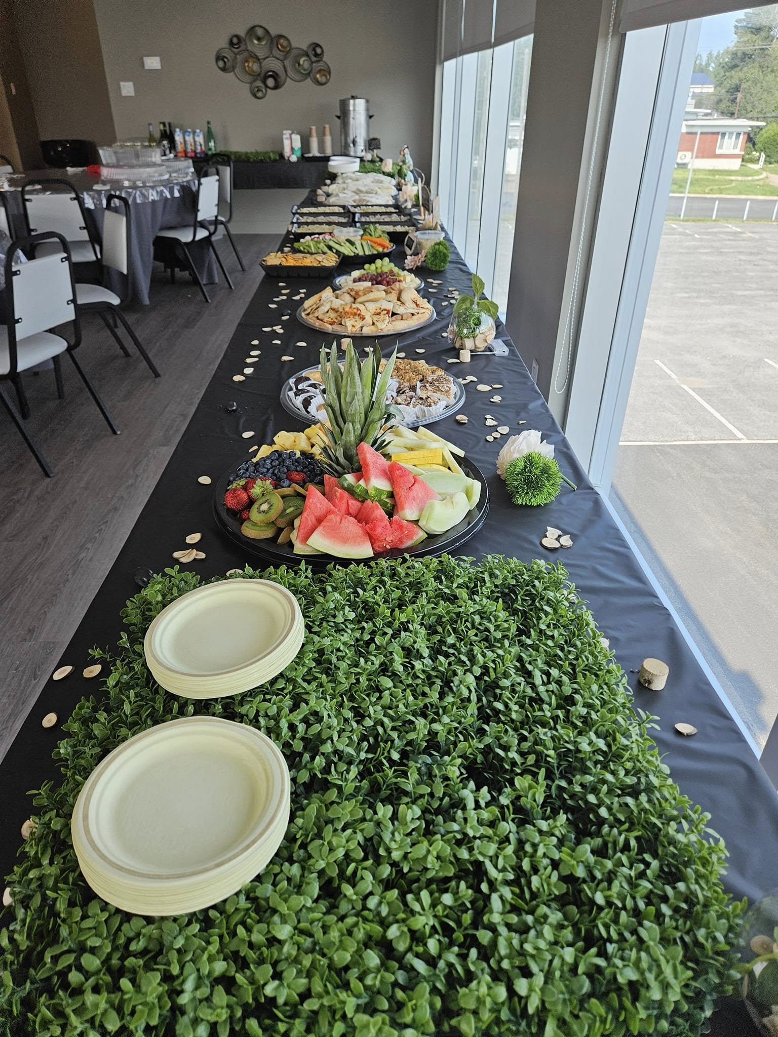 No photo description available.